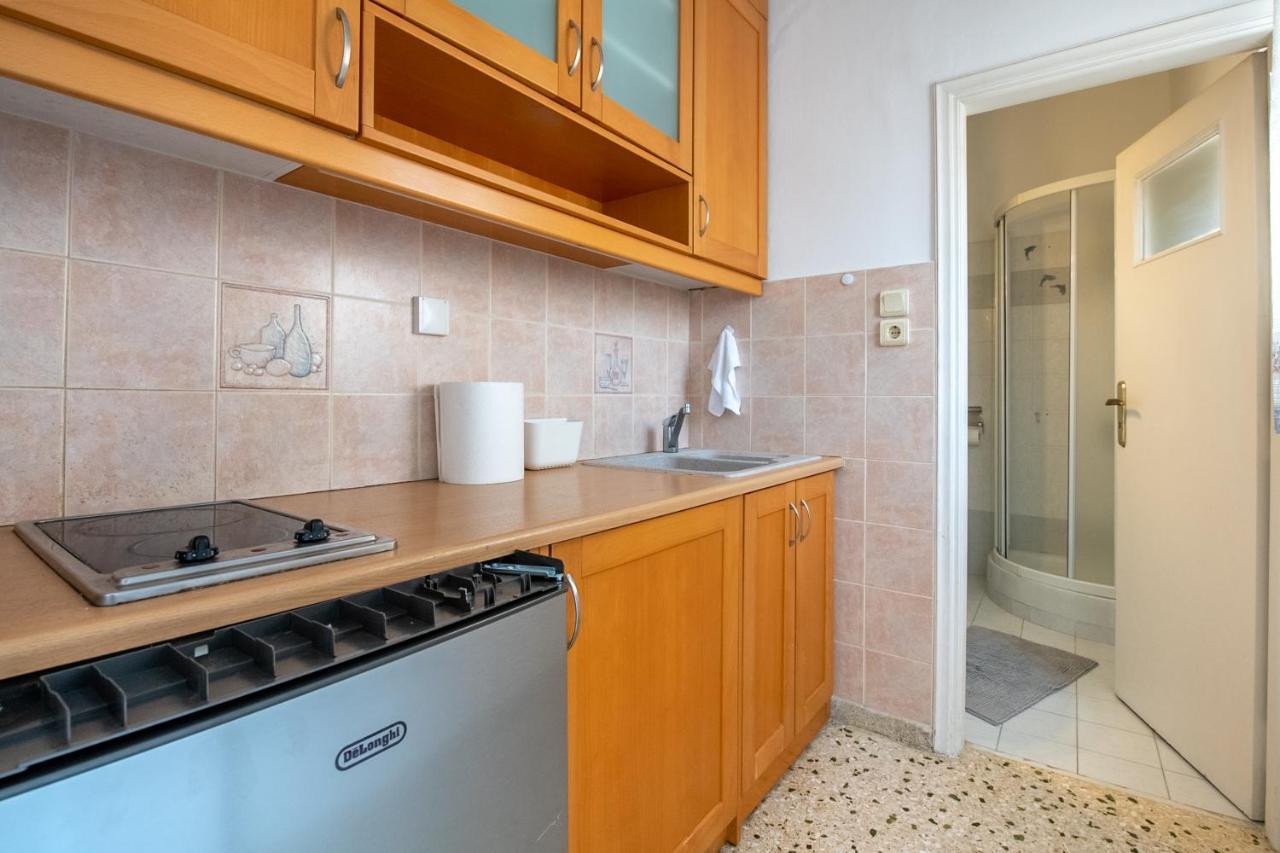 Penthouse Under Acropolis Hill Apartamento Atenas Exterior foto